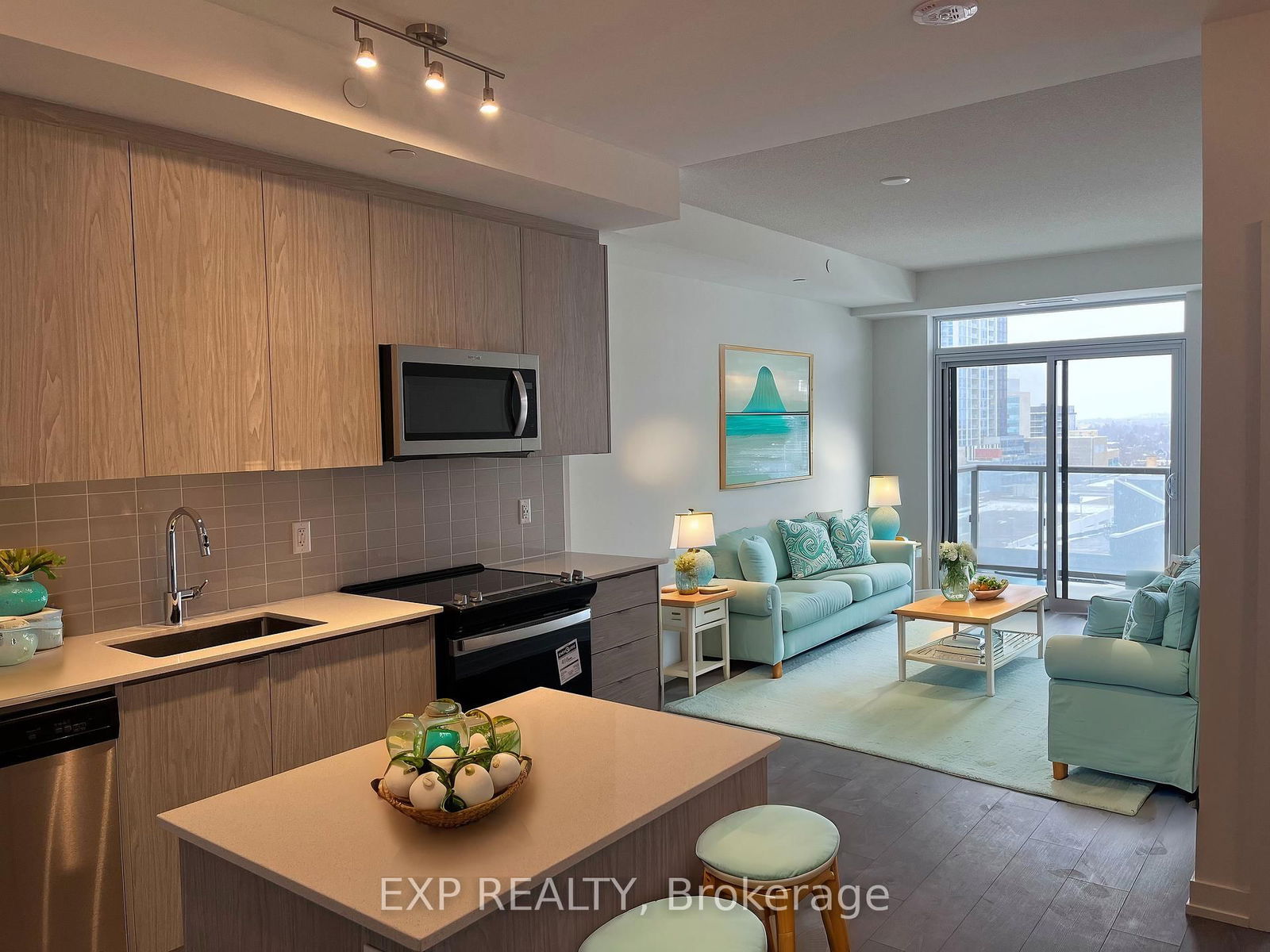 Condo for sale at 906-55 DUKE Street, Kitchener, N2H 0C9 - MLS: X12142996