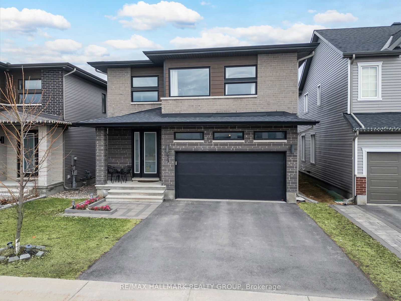 Detached House for lease at 59 Defence Street, Ottawa, Kanata - Emerald Meadows/Trailwest, K2V 0N3 - MLS: X12143433