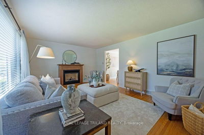 50 Brentwood Cres, London North - North J image-0-4