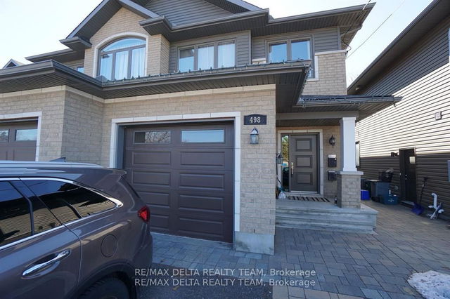 498 Moodie Drive