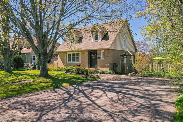 902 Valleyview Drive