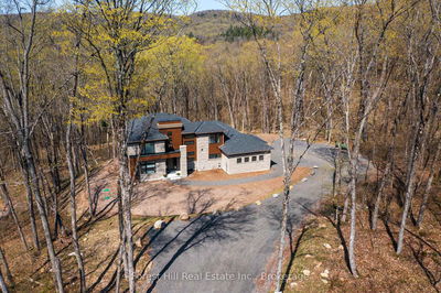 1002 Napier Crt, Lake of Bays - Franklin