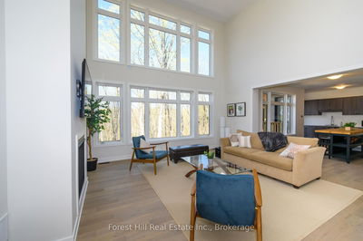 1002 Napier Crt, Lake of Bays - Franklin image-0-4