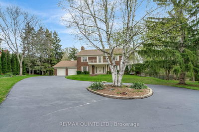 1386 Wallbridge-Loyalist Rd, Belleville -  image-0-2