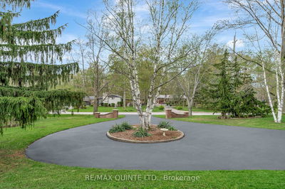 1386 Wallbridge-Loyalist Rd, Belleville -  image-0-4