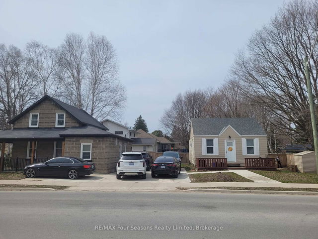 557 Catherine Street
