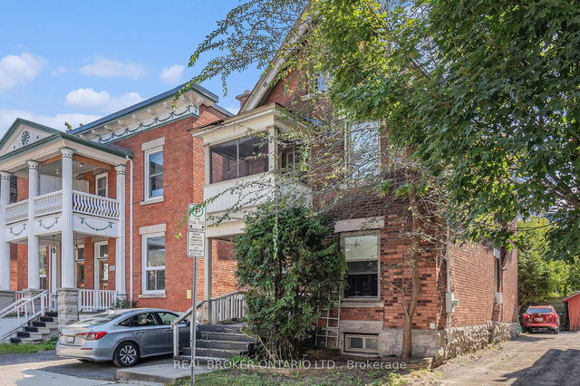 120 Waverley Street