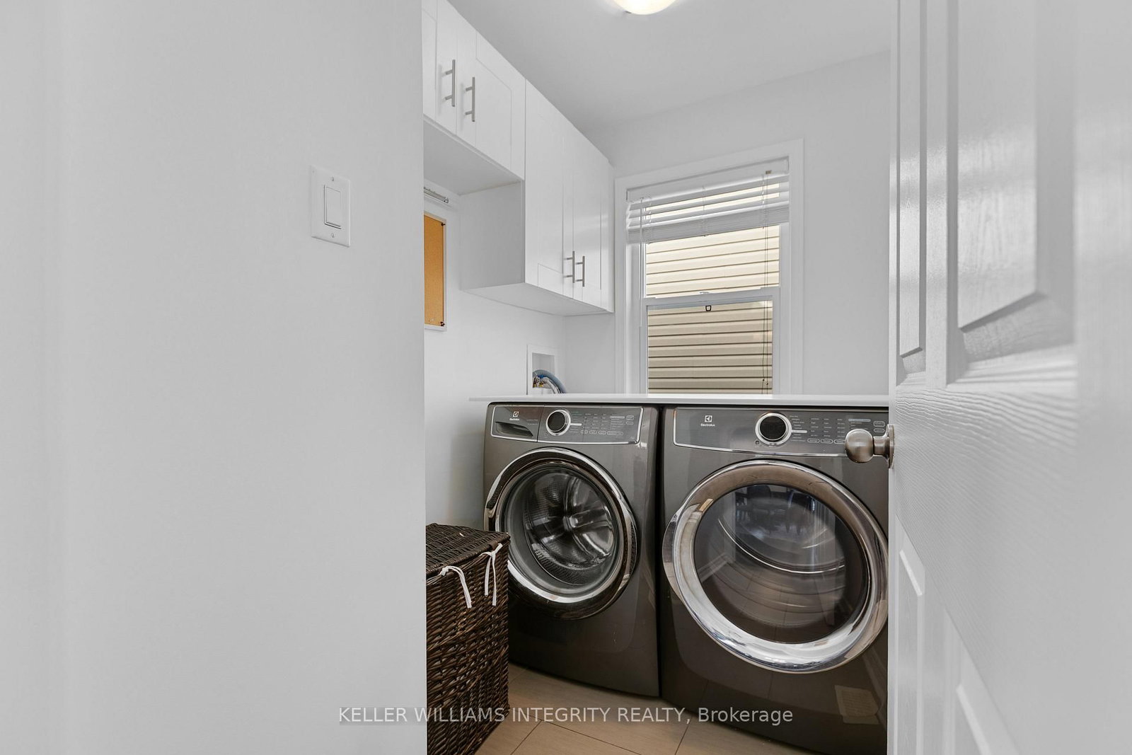 166 Streamside Crescent - Photo 15