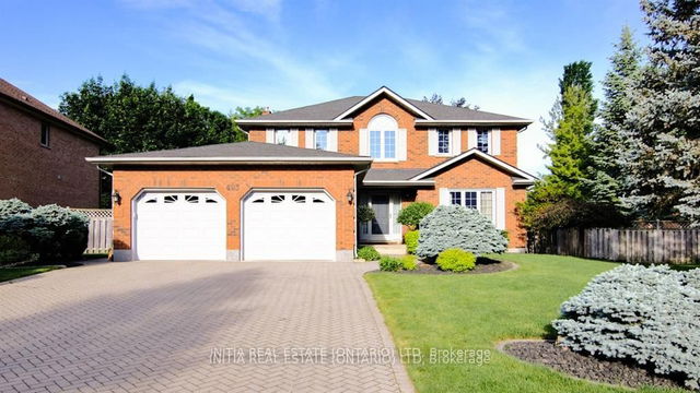 493 Grangeover Crescent