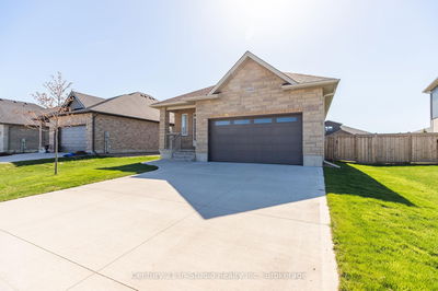 446 Walker Cres, Saugeen Shores - Saugeen Shores image-0-3