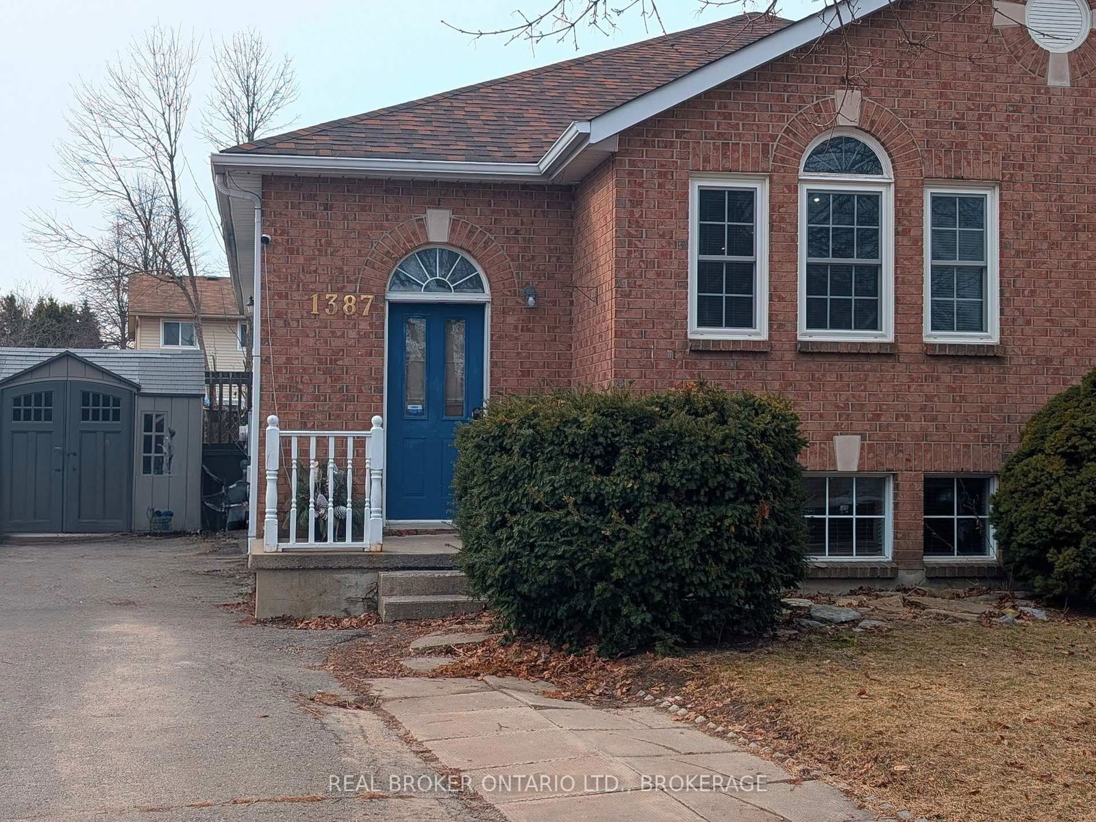Semi-Detached House for sale at 1387 Brackenwood Crescent, Kingston, City Northwest, K7P 2W4 - MLS: X12144815