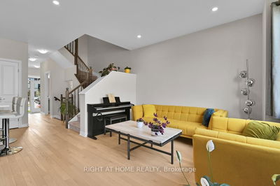 166 Gardenpost Terr, Orleans - Avalon West image-0-3