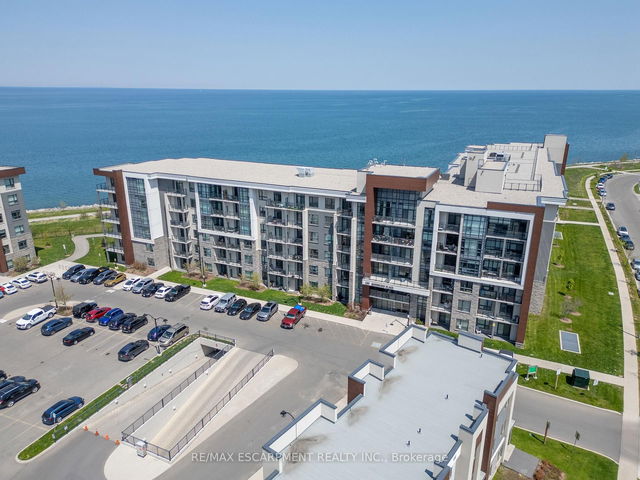 239 - 101 Shoreview Place