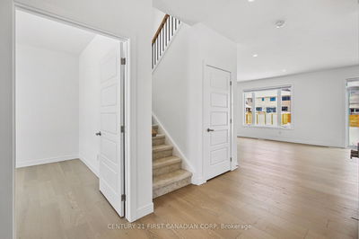 30 SPRUCE Cres, North Middlesex - Parkhill image-0-1
