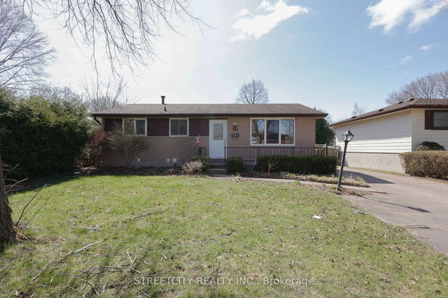 57 Amy Crescent