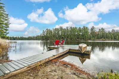 4 Clover Crt, Kawartha Lakes - Rural Somerville image-0-2