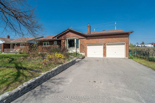 989 Connaught Avenue