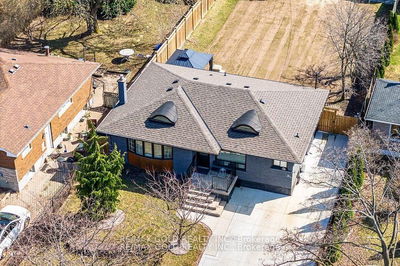 26 Hillgarden Rd, St. Catharines - Burleigh Hill