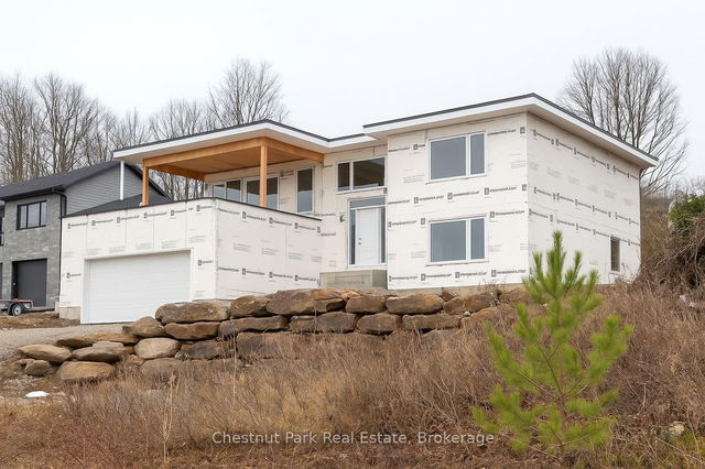 452 Surrey Drive