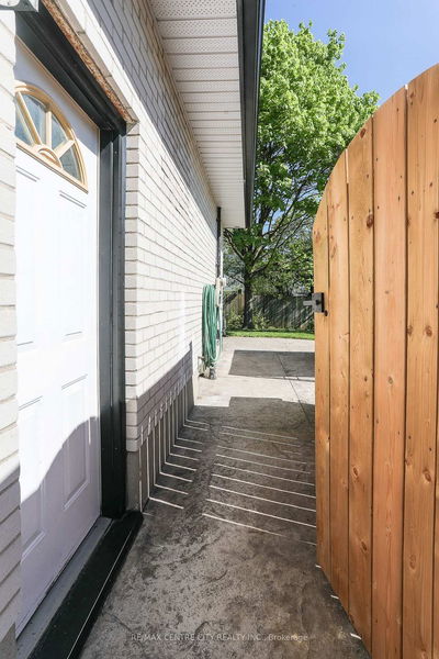 44 Sparta St, St. Thomas - St. Thomas image-0-3