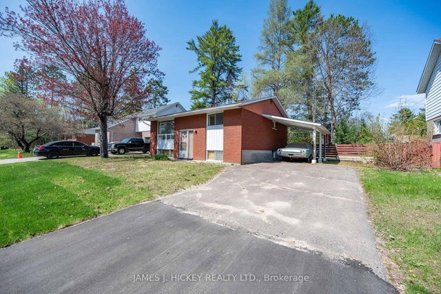 5 Hammond Court