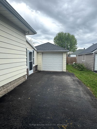673 Fielden Ave, Port Colborne - Main Street image-0-3