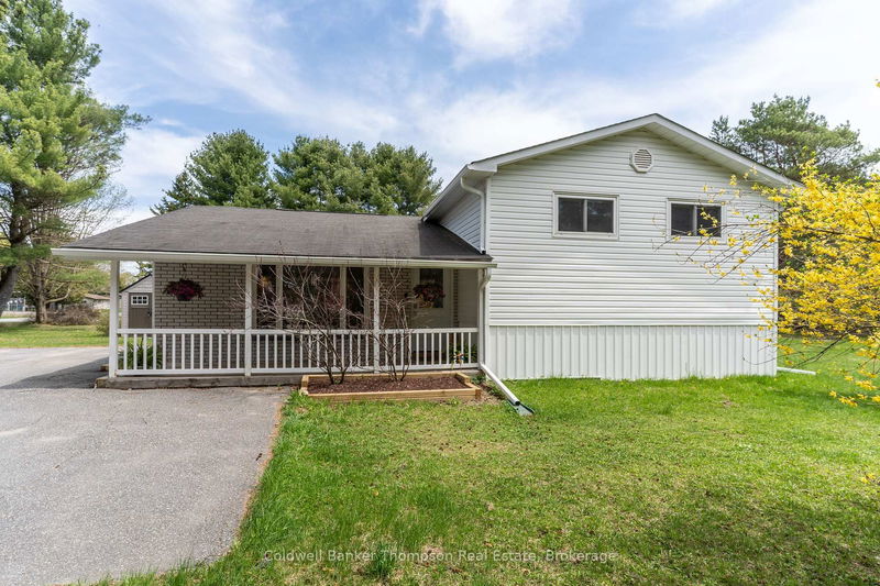 209 Ravensglen Dr, Huntsville - Chaffey image-0-0