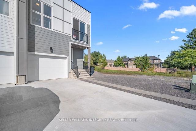 B - 875 CONTOUR Street