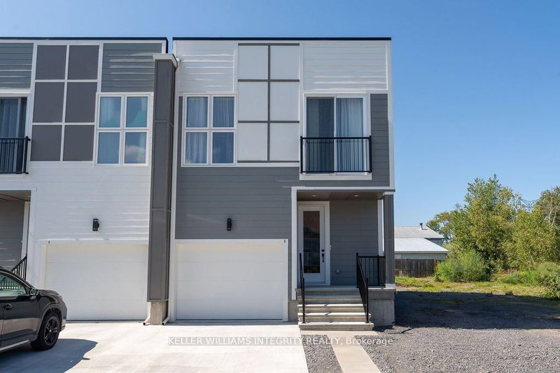 B - 875 CONTOUR St, Ottawa, K1W 0G6 | Image 2