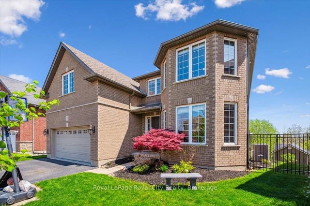 43 Creighton Avenue