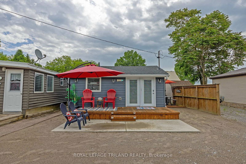 Unit D — 440 West Edith Cavell Blvd, Central Elgin - Port Stanley image-0-0