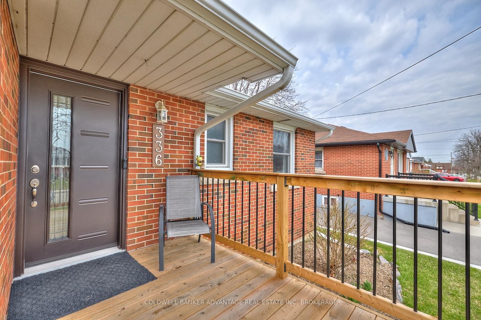 Listing photo 2