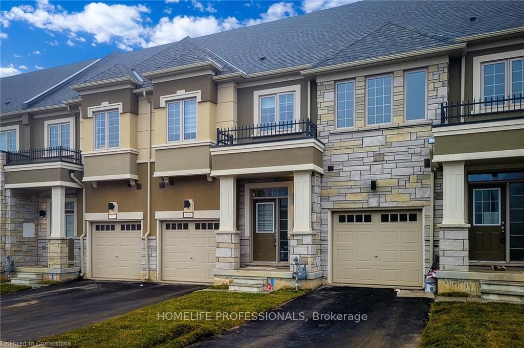 Townhouse for sale at 66-305 Garner Road, Hamilton, Ancaster, L9G 3K9 - MLS: X12146934
