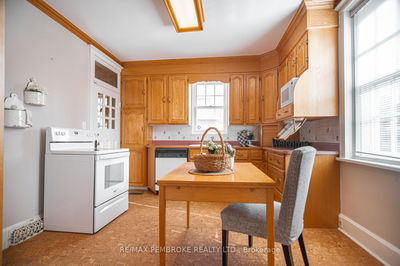 400 Centre St, Pembroke - Pembroke image-0-1