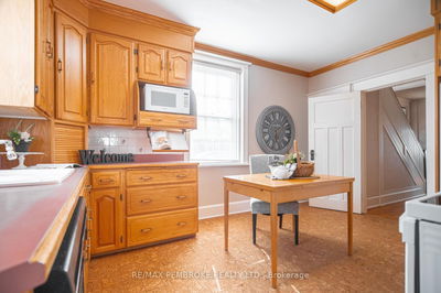 400 Centre St, Pembroke - Pembroke image-0-2