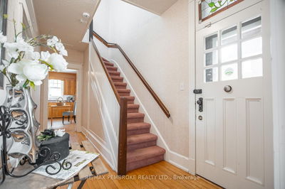 400 Centre St, Pembroke - Pembroke image-0-4