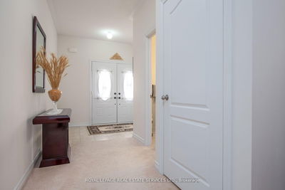 757 Halbert Dr, Shelburne - Shelburne image-0-2
