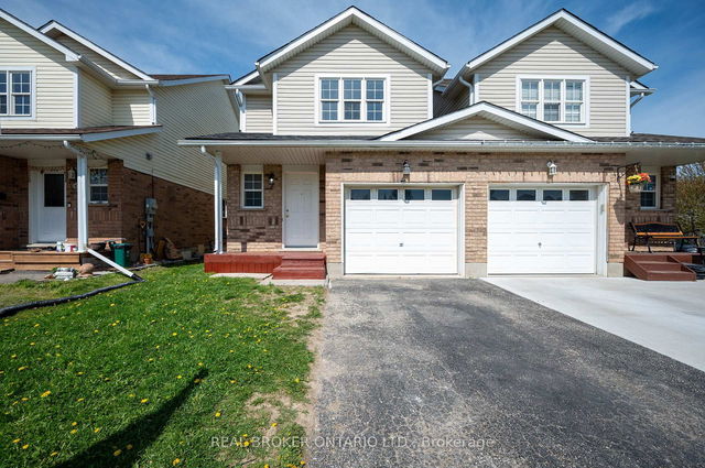 4 Mountain Laurel Crescent