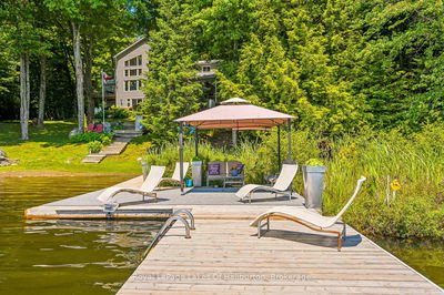 1047 BALMORAL Lane, Highlands East - Glamorgan image-0-4