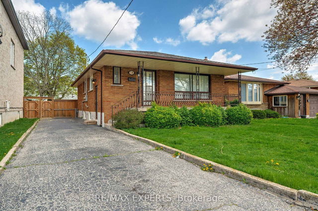 78 Atwater Crescent