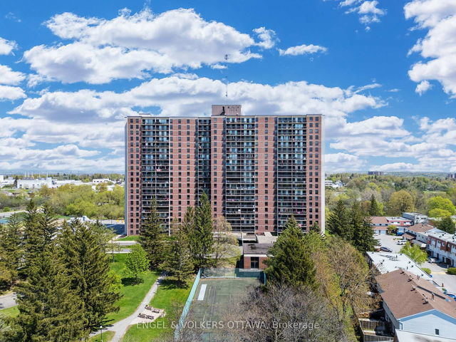 1404 - 665 Bathgate Drive