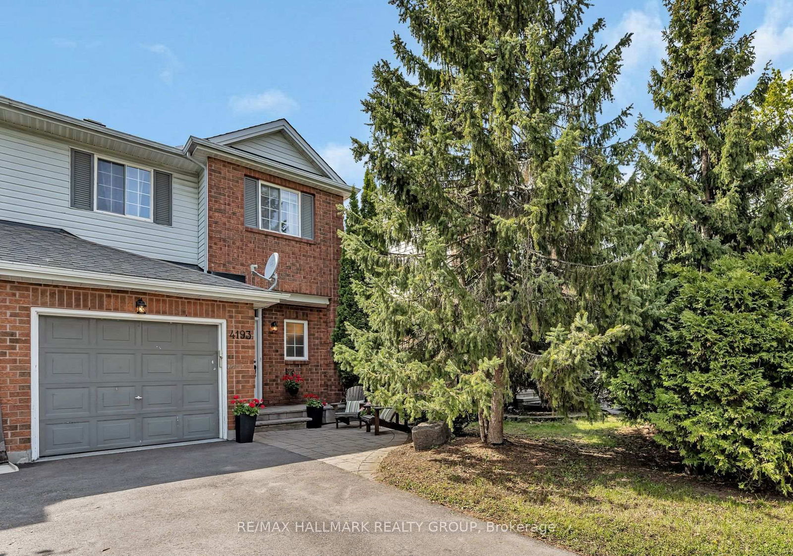 Townhouse for sale at 4193 Owl Valley Drive, Ottawa, Riverside South/Gloucester Glen, K1V 1L9 - MLS: X12147559
