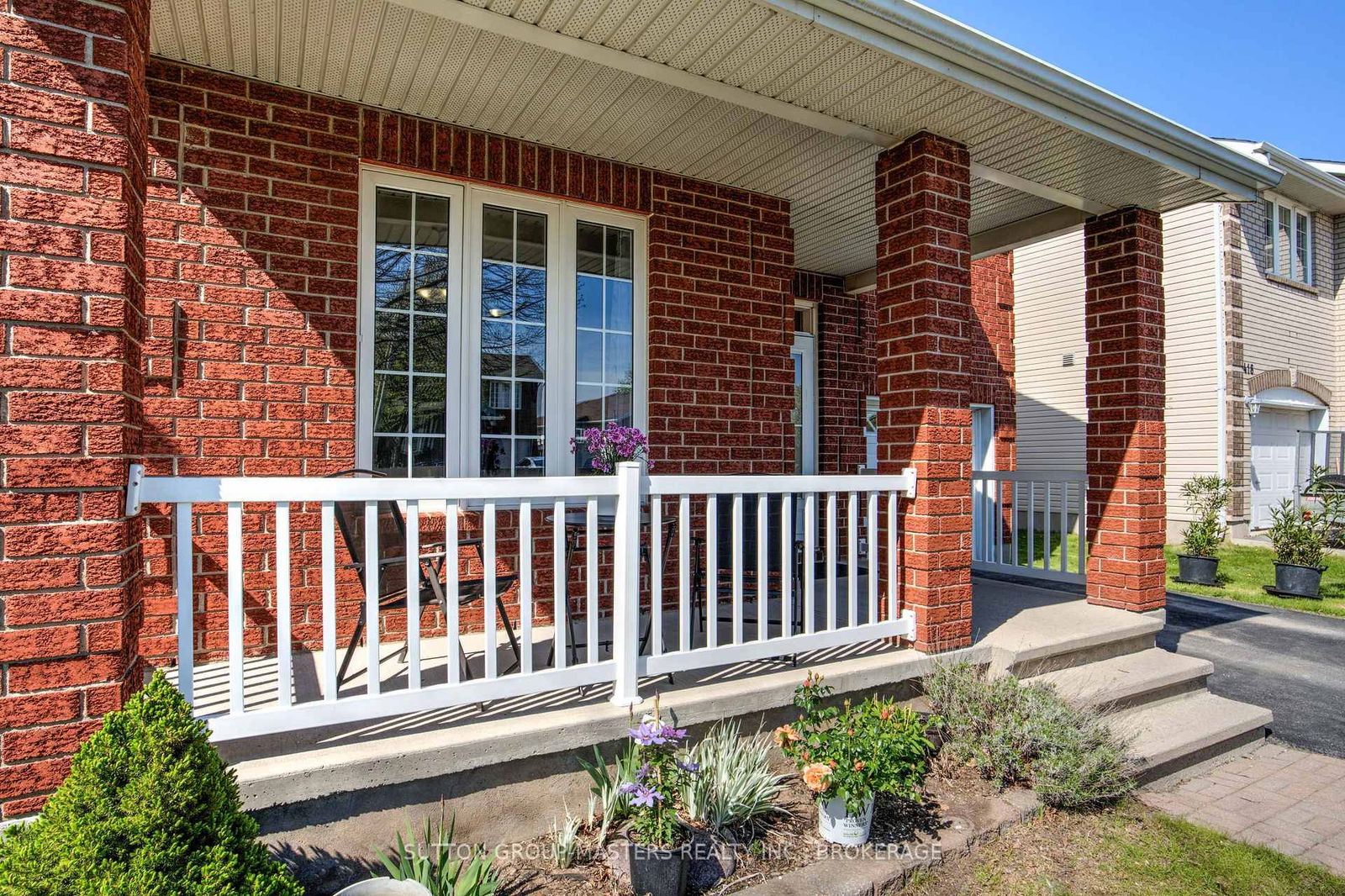 Detached House for sale at 422 Cooke Crescent, Kingston, City Northwest, K7P 3J5 - MLS: X12147901
