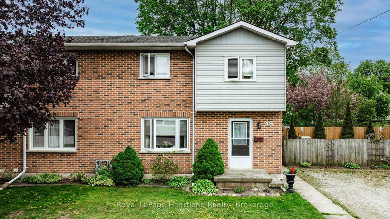 49 Wellington St, South Huron - Exeter image-0-0