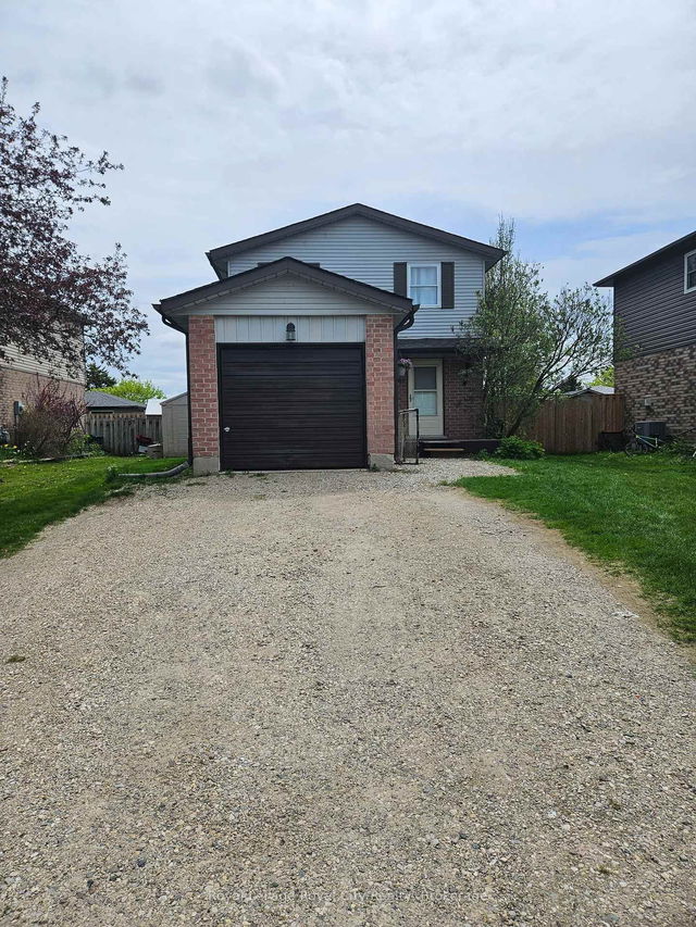 300 Stornoway Drive