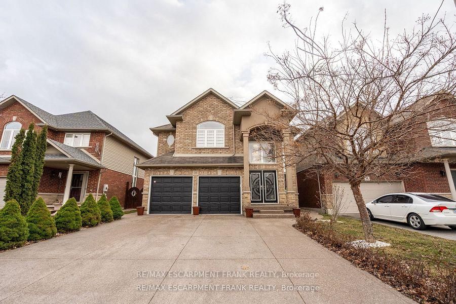 Detached House for sale at 36 Showcase Drive, Hamilton, Stoney Creek, L0R 1P0 - MLS: X12148382
