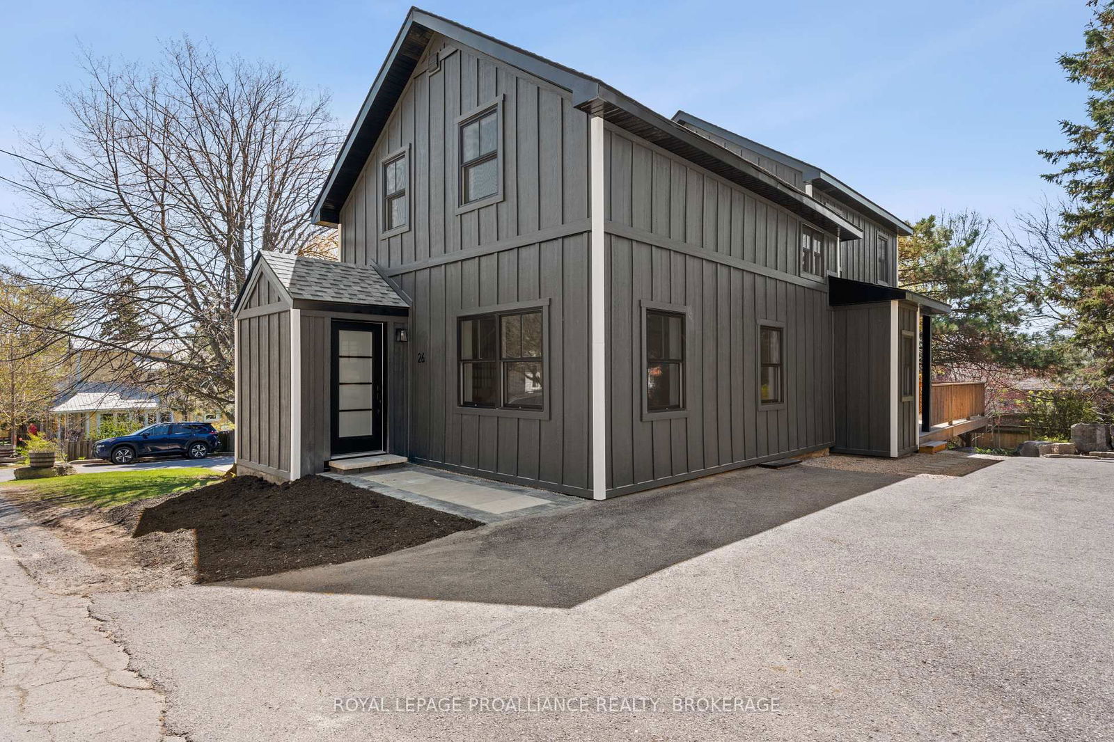Detached House for sale at 26 Richard Street, Kingston, Central City West, K7M 2J2 - MLS: X12148388
