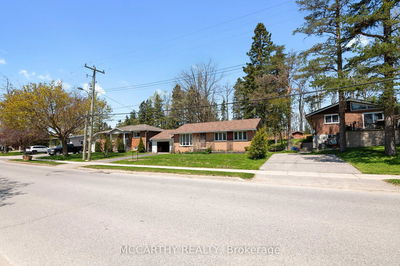 438 First Ave, Shelburne - Shelburne image-0-3