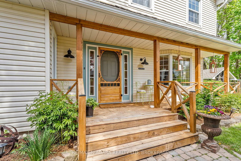 514 King St, Niagara-on-the-Lake, L0S 1J0 | Image 2
