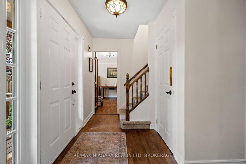 514 King St, Niagara-on-the-Lake, L0S 1J0 | Image 3